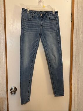 American Eagle Outfitters Light Blue Skinny Jeans